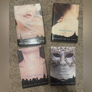 Blue Bloods by Melissa de la Cruz books set of 4